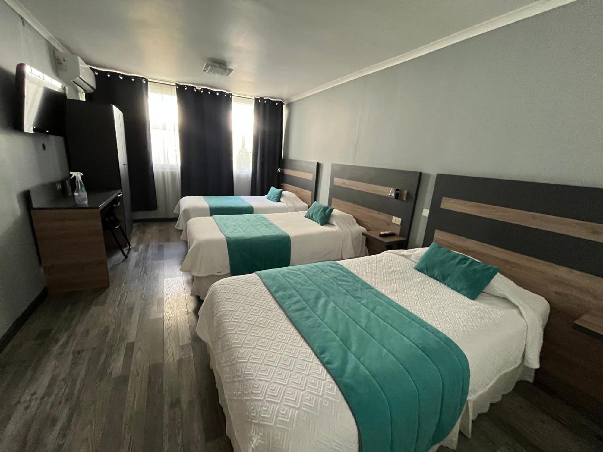 Hotel Real ลินาเรส ภายนอก รูปภาพ